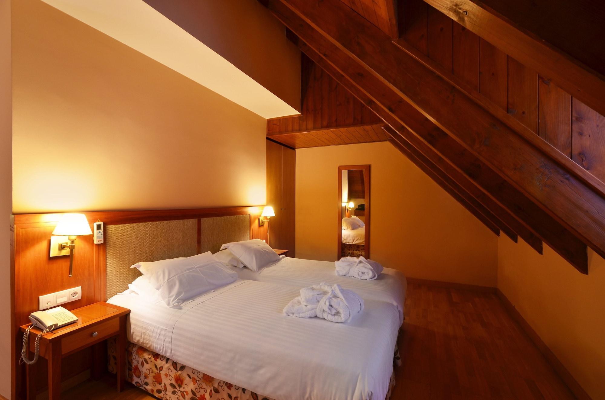 Hotel Spa Acevi Val D'Aran Vielha Exterior foto